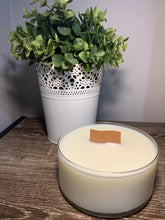 Load image into Gallery viewer, LUX CANDLES
